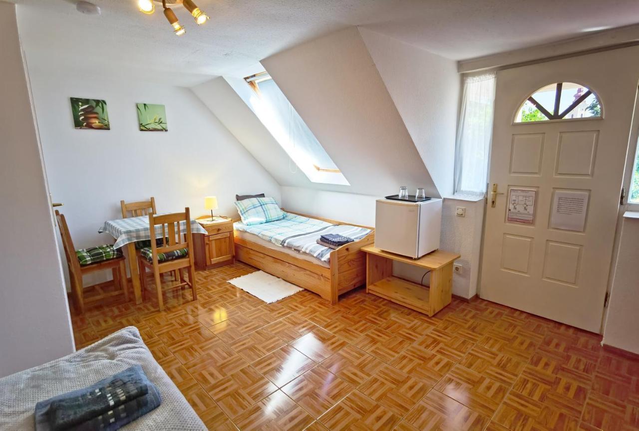 Family Vendeghaz Hotel Hajdúszoboszló Екстериор снимка